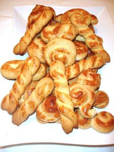 Koυλουράκια Πασχαλινά με γιαούρτι της Αλεξίας Αλεξιάδου Vefa Alexiadou Cookbooks & Blog vefaalexiadou.gr/