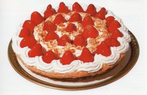 ΒΕΦΑ ΑΛΕΞΙΑΔΟΥ ΤΑΡΤΑ ΚΡΕΜΑ ΜΕ ΦΡΑΟΥΛΕΣ Vefa Alexiadou Cook Books and Blog Vefaalexiadou.gr