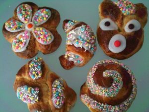 ΒΕΦΑ ΑΛΕΞΙΑΔΟΥ ΤΣΟΥΡΕΚΙΑ ΠΑΣΧΑΛΙΝΑ ΚΟΡΔΟΝΑΤΑ Β΄ ΜΕΡΟΣ Vefa Alexiadou Cook Books & Blog Vefaalexiadou.gr2